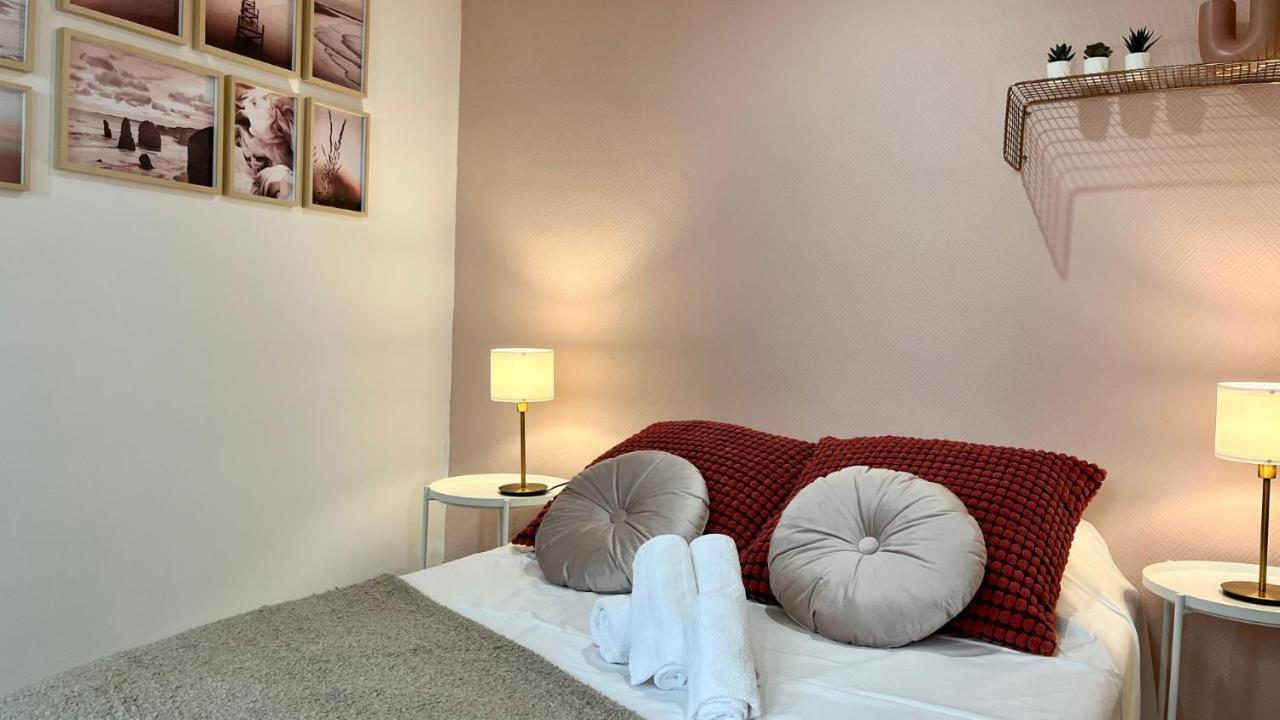 Un Gout De Liberte Apartment Nevers Exterior photo